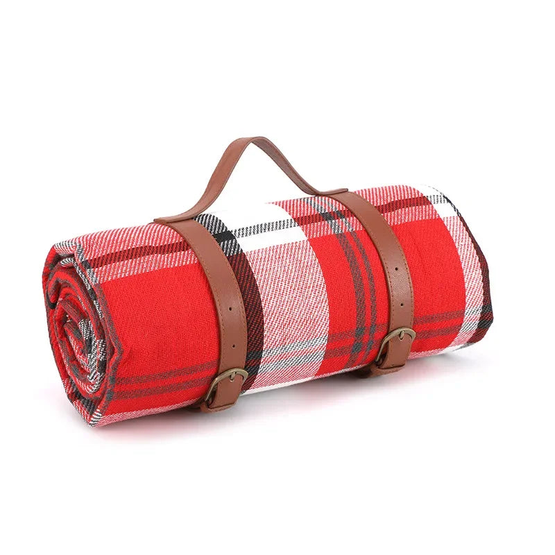 150x200cm Foldable Strawberry Picnic Blanket Waterproof Outdoor Mat with Leather Handle for Beach Camping Travel