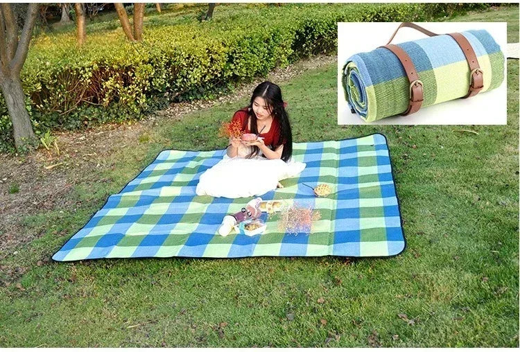150x200cm Foldable Blue Green Picnic Blanket Waterproof Outdoor Mat with Leather Handle for Beach Camping Travel