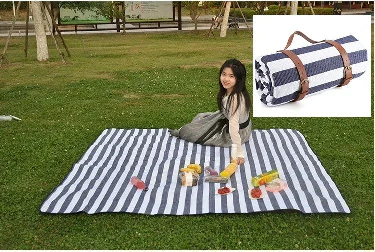 150x200cm Foldable White Blue Stripes Picnic Blanket Waterproof Outdoor Mat with Leather Handle for Beach Camping Travel